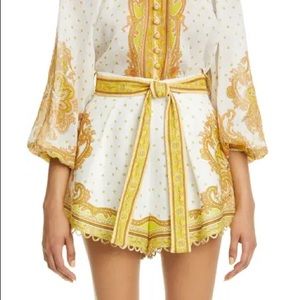 NWT Auth Zimmermann Bells Paisley Tuck Short. Sz AUS 1 (US 6)